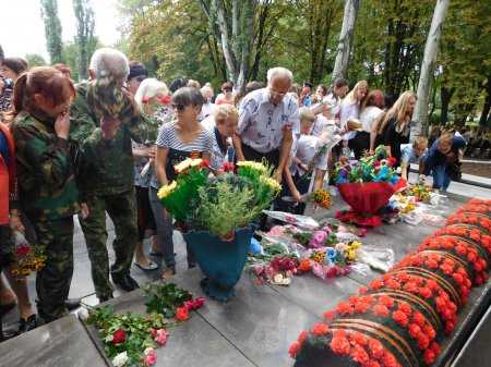 Митинг, посвящённый 73 – й годовщине освобождения города от фашистских захватчиков