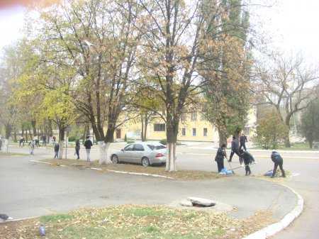 Субботник по облагораживанию города