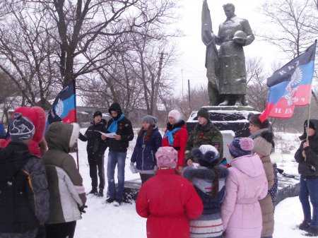 АКЦИЯ "МЫ ПОМНИМ" В ТОРЕЗЕ