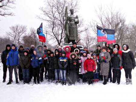 АКЦИЯ "МЫ ПОМНИМ" В ТОРЕЗЕ